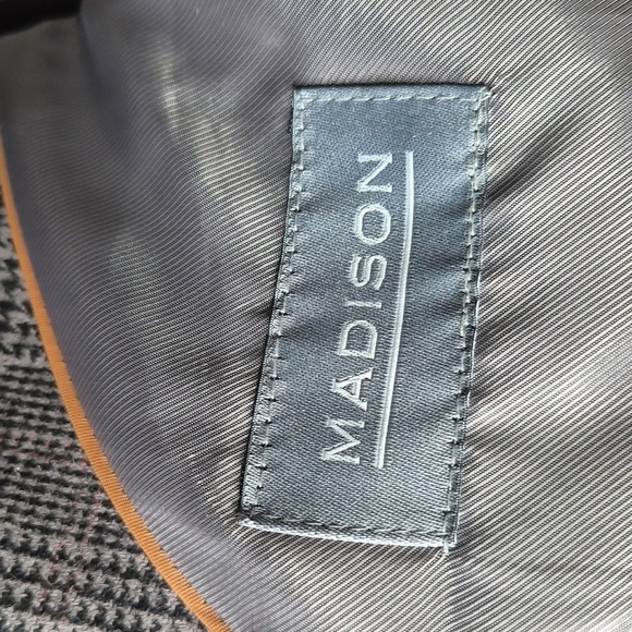 Madison Men's Gray Plaid Blazer Gorgeous! - Picture 14 of 16